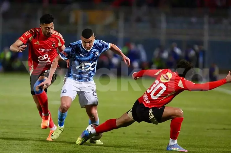 أقرب من أي وقت مضى: فرص تتويج الأهلي وبيراميدز بلقب الدوري المصري