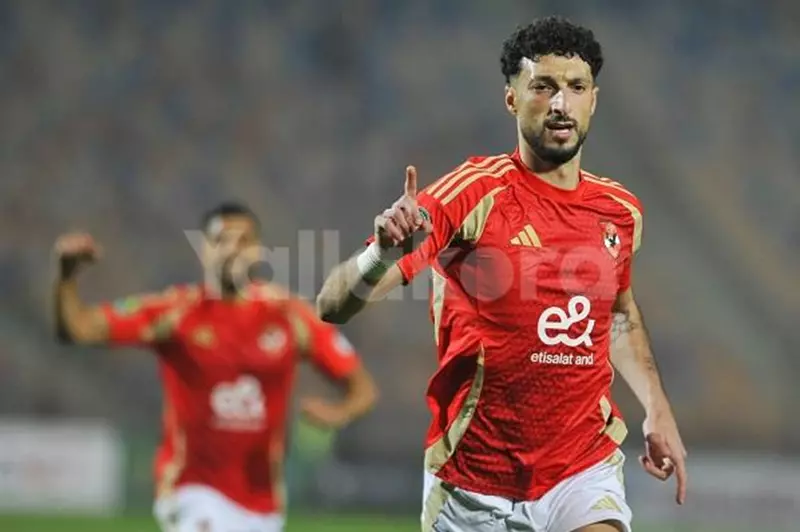 الدوري يقترب من الجزيرة: وسام أبو علي يقود الأهلي نحو الصدارة أمام فاركو (فيديو)